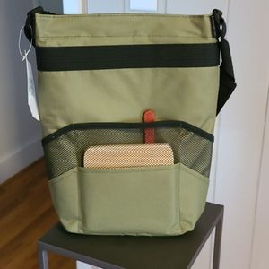 NWT Wine and Cheese insulated tote